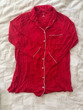 Button night gown